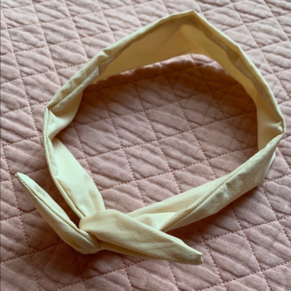 Handcrafted - Tie headband Twist Bow - Creme - Adult OZ